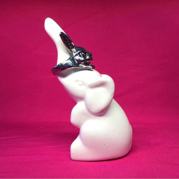 NWOT Rabbit Ring - Picture 3 of 5